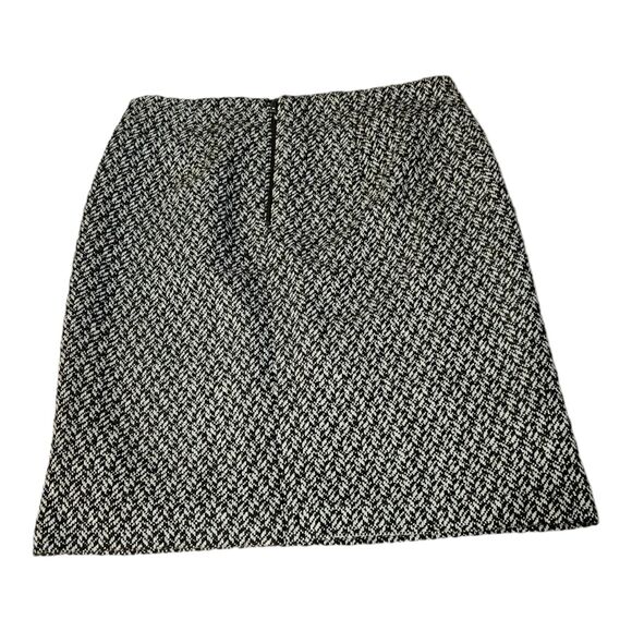 Dalia Collection Size 4 Pencil Skirt - Picture 3 of 5